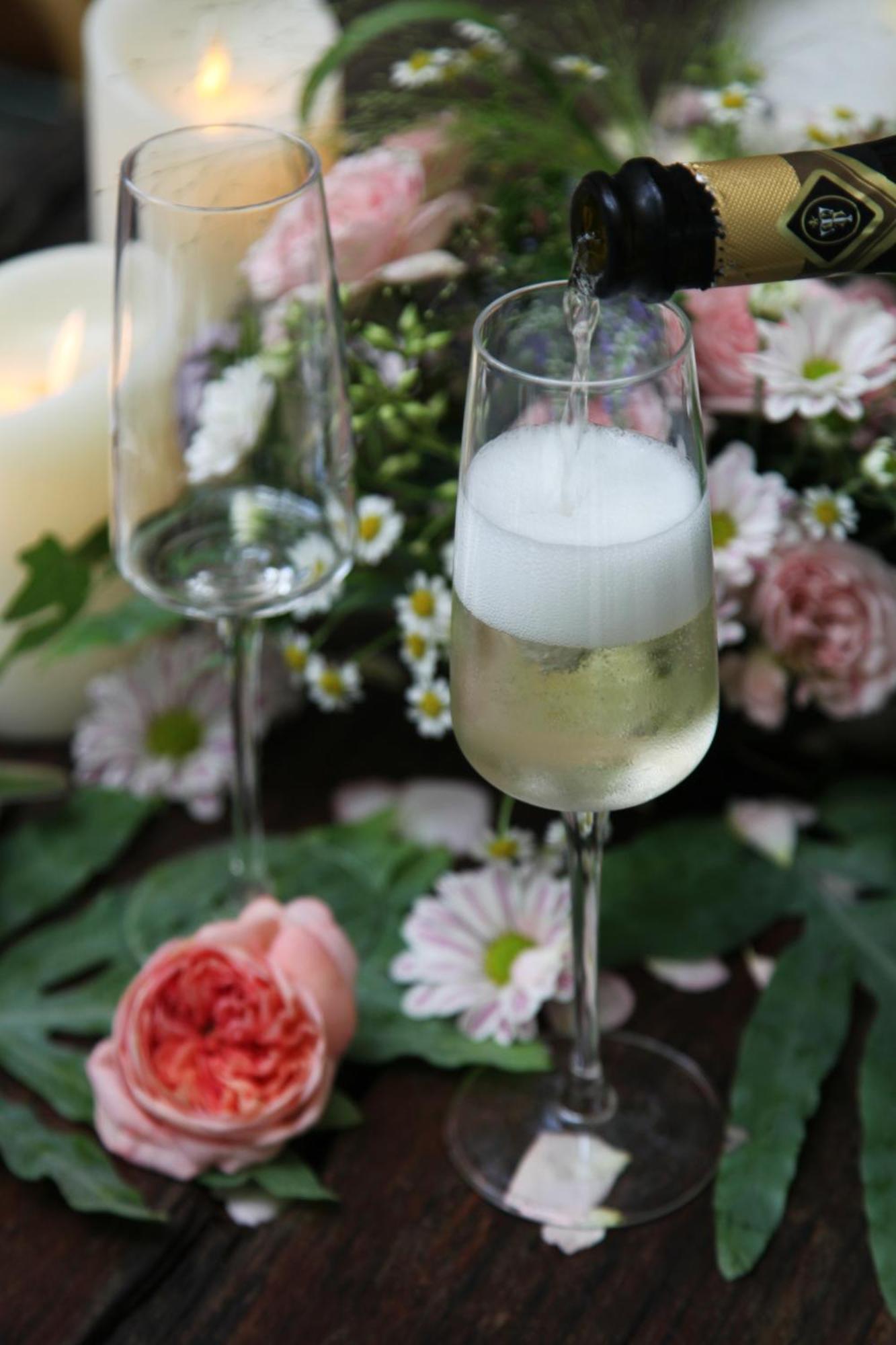 Shenzhen No'6 Garden Villa --French Window With Garden View,Close To Sea World &Shekou Ferry Port &K11 Ecoast &Subway Nearby ,Offer Western Food And Coffee &English Speaking With Tour Services Екстер'єр фото