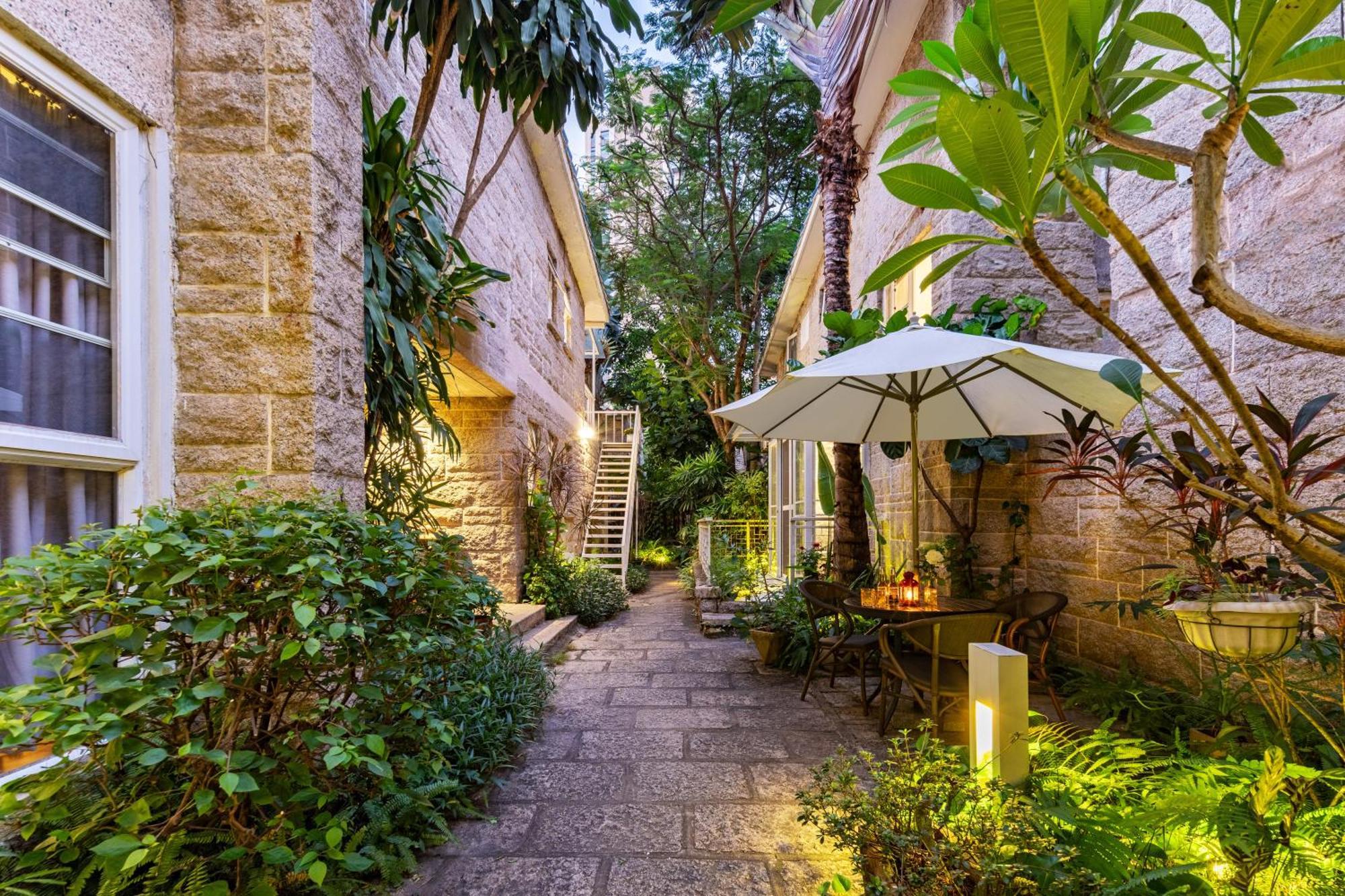 Shenzhen No'6 Garden Villa --French Window With Garden View,Close To Sea World &Shekou Ferry Port &K11 Ecoast &Subway Nearby ,Offer Western Food And Coffee &English Speaking With Tour Services Екстер'єр фото