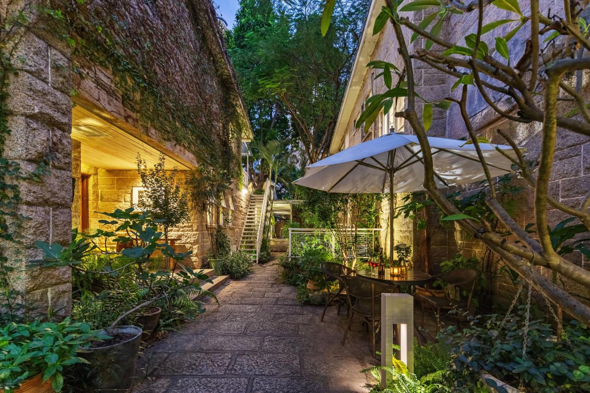 Shenzhen No'6 Garden Villa --French Window With Garden View,Close To Sea World &Shekou Ferry Port &K11 Ecoast &Subway Nearby ,Offer Western Food And Coffee &English Speaking With Tour Services Екстер'єр фото